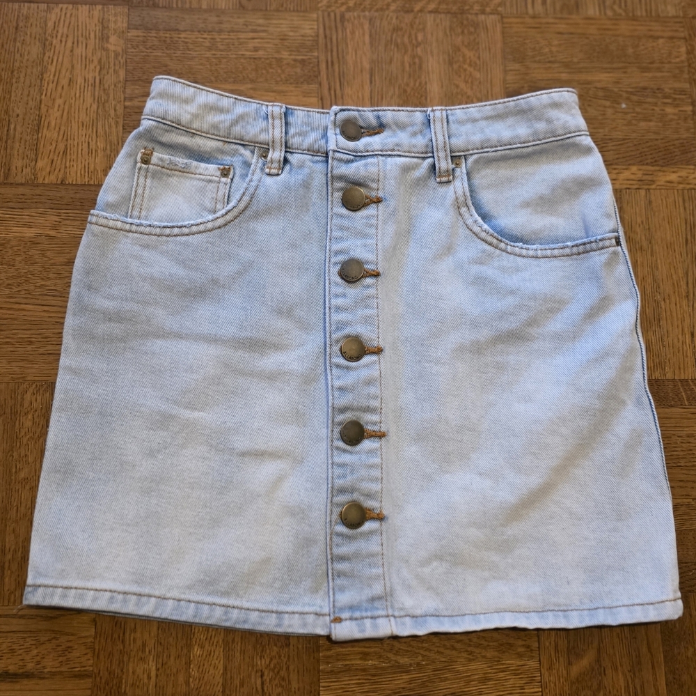 Billabong Light Denim Button Up Skirt Size 26